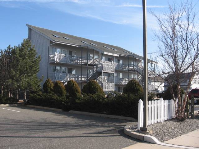 Ortley Beach/Lavallette Ocean Block Condo, Walk to Beach, Don`t Cross 35N