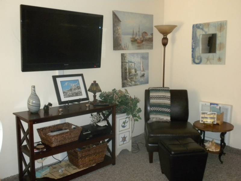 North Wildwood Ocean Front Condo Sleeps 6