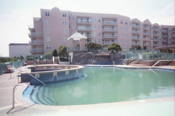 Diamond Beach/Wildwood Crest Oceanfront Resort 2BRs&3BRs on the Beach