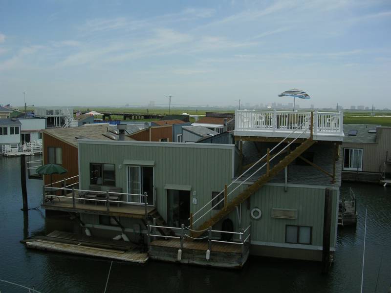 Margate SleepAtSea Floating Home