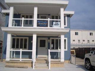 Wildwood Crest Newly Renovated w/Spectacular Views, Just Steps to Beach