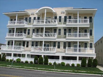 Wildwood Crest Oceanfront - Top Floor