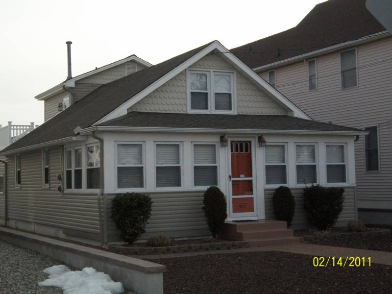 Seaside Park Beach & Boadwalk Fun - Footsteps Away (Lower Apartment)