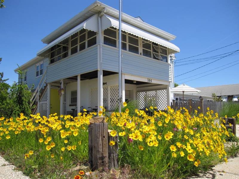 Seaside Park 3 Bedroom Upper Unit