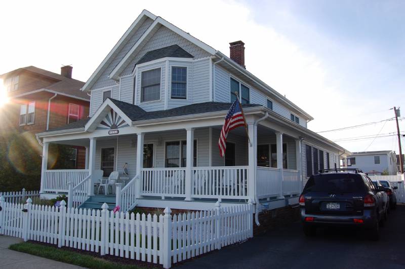 Pt Pleasant Family Vaca - 1/2 Block to Beach, Prof. Cleaned