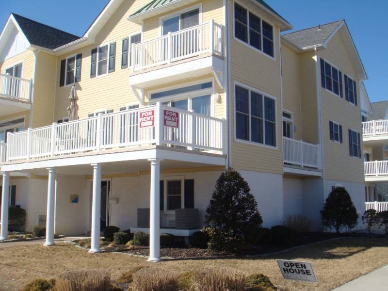 North Wildwood Rent with Friend/Family to Get Last Hurrah for Summer