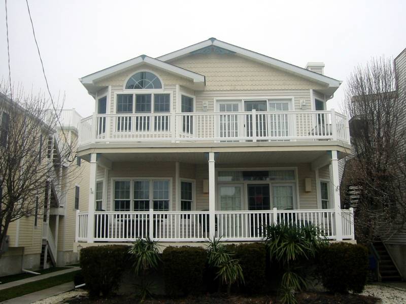 Ocean City Beachblock 4 BR/2BA Condo