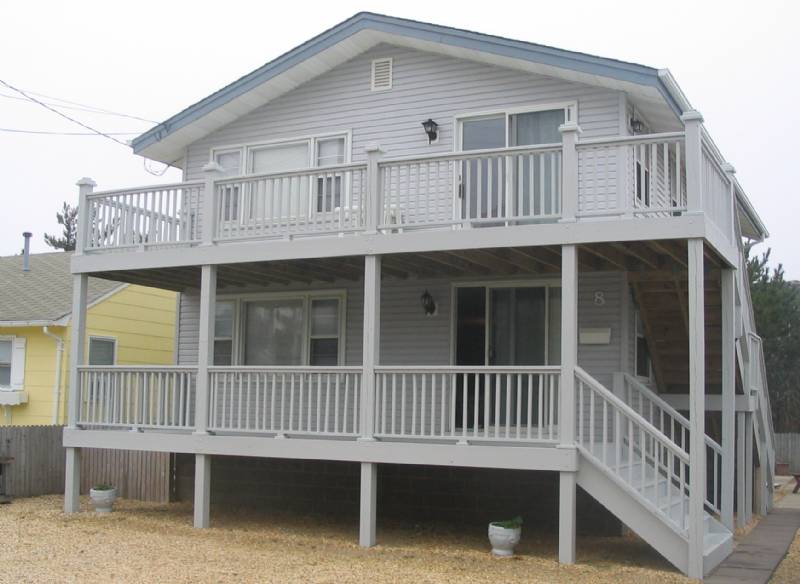 LBI - Brant Beach Duplex - 6 Homes From Beach