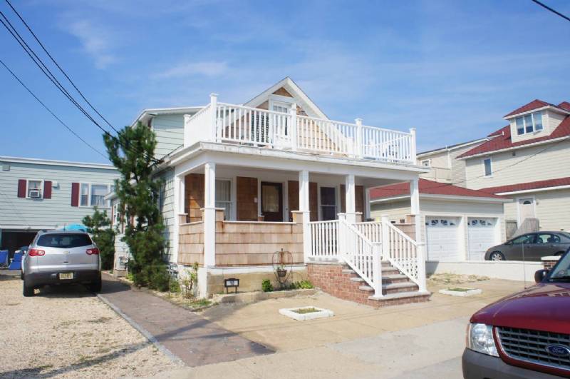 Seaside Park Excellent Neighborhood-1 House from Ocean-Pet Friendly-Up to 15 BRs