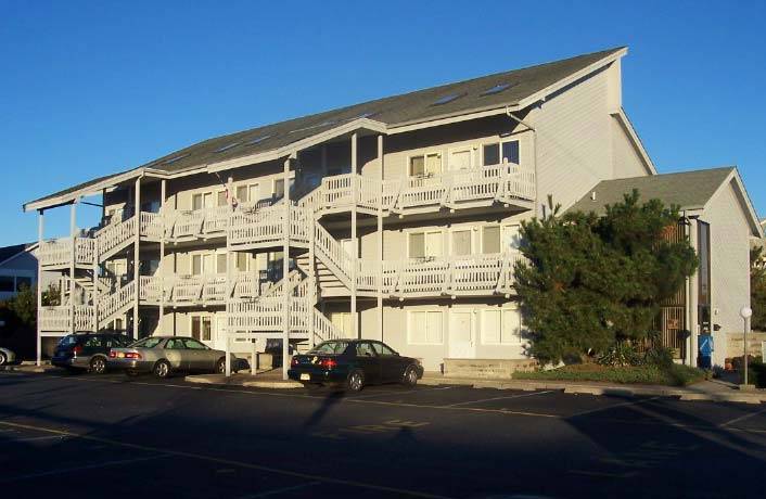 Ortley Beach/Lavallette Wonderfully Clean Beach Block Condo