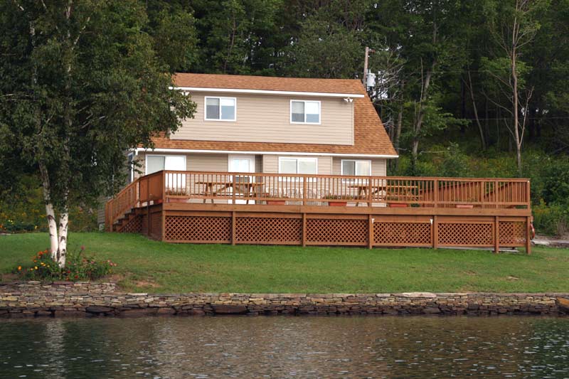 Northern Catskills Lakehouse on Private Lake