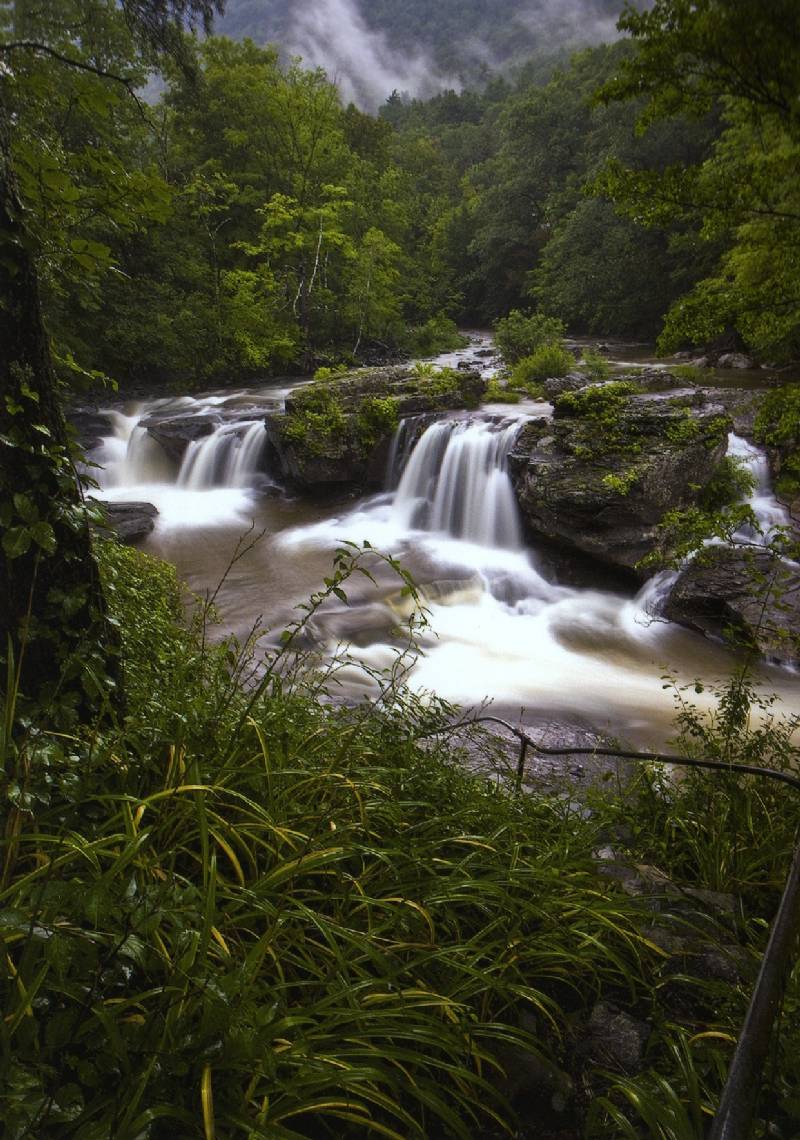 Woodstock Spectacular Waterfall Home