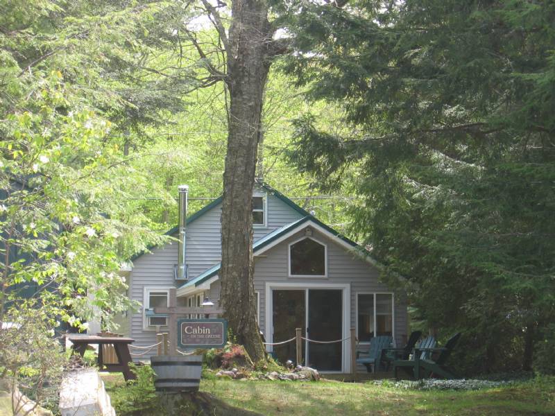 Pleasant Lake ``Cabin On The Greene``