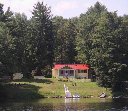 Lake Algonquin Gorgeous Lakefront - Charming Cottage