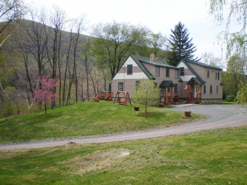 Windham Estate Rental - Spectacular Country Retreat Nestled in Catskills