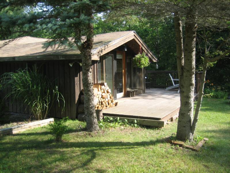Phoenicia Discover the Luxury of Log Cabin Comfort
