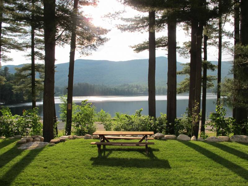 Lake Algonquin1800`s Farmhouse with Stunning Lake and Mountain Views