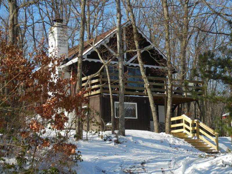 White Haven Pocono Getaway Rental Rustic Chalet Home