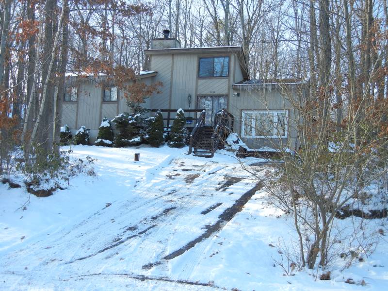 White Haven Pocono Getaway Rental Rustic Ranch Home