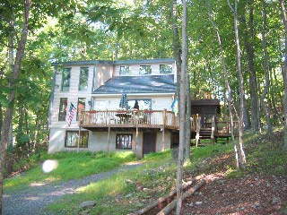 Saw Creek Vacation Home, Hot Tub, Close to Amenities