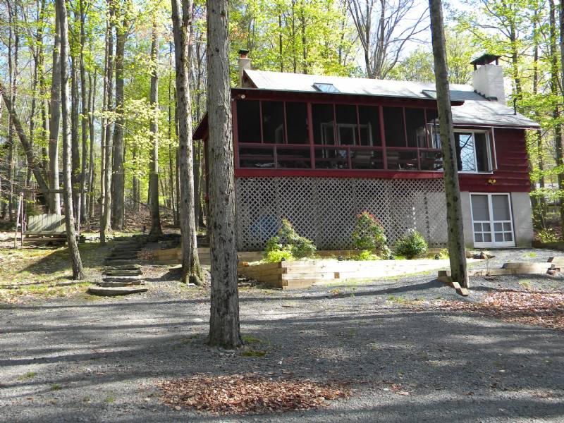 Lake Wallenpaupack 4 Seasons Getaway - 2BR w/ Loft