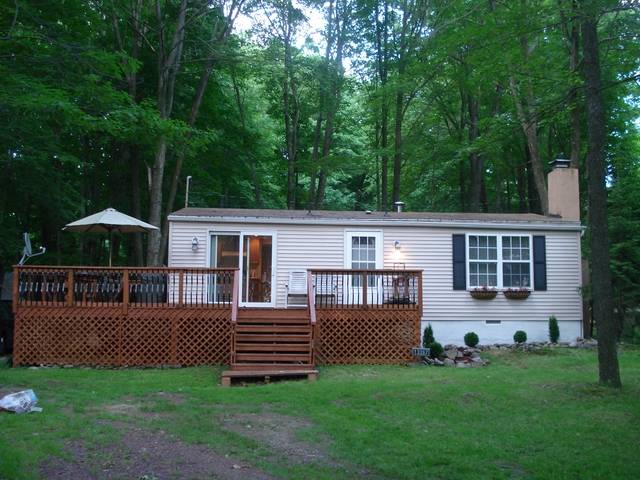 Arrowhead House with Lake View - Walk to Beach