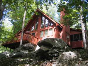 Bushkill Beautiful Home in the Poconos with Hot Tub