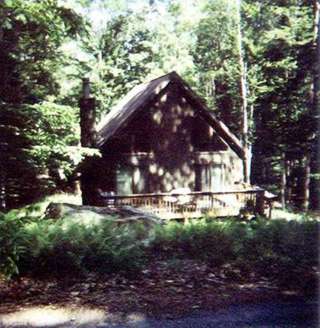 Lake Wallenpaupack Private Home Nestled in the Woods