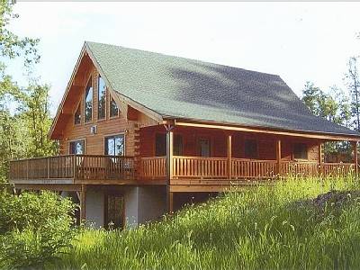 Mount Pocono Amish-Built Log Home with 50-Mile View in Pocono Ski/Raft Area