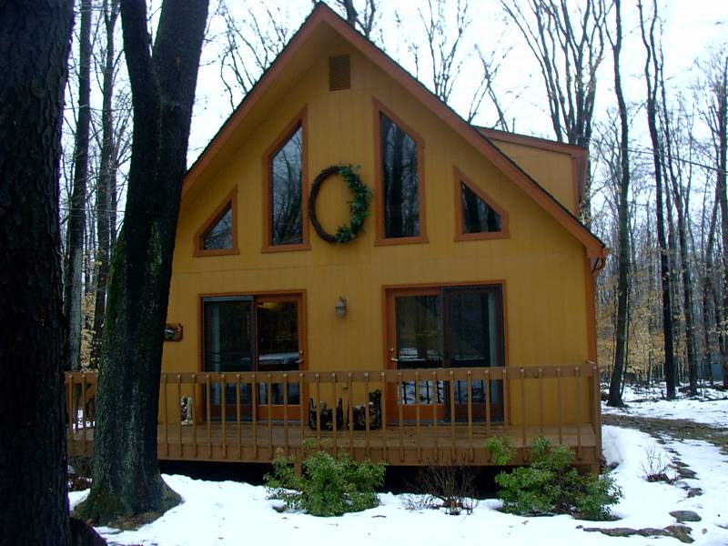 Arrowhead Lakes Cozy Chalet, Nestled In The Woods