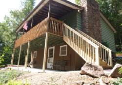 Large Cabin with Hot Tub near Jim Thorpe