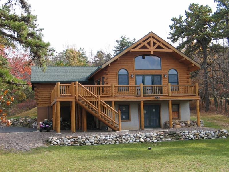 Emerald Lakes Rustic Log Home Lakeside Retreat